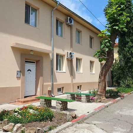 Viriks Hotel Burgas Stad Buitenkant foto