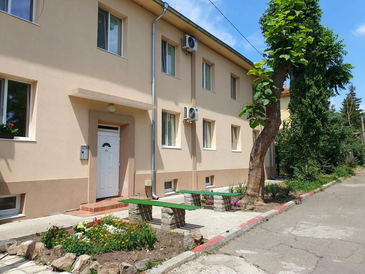 Viriks Hotel Burgas Stad Buitenkant foto