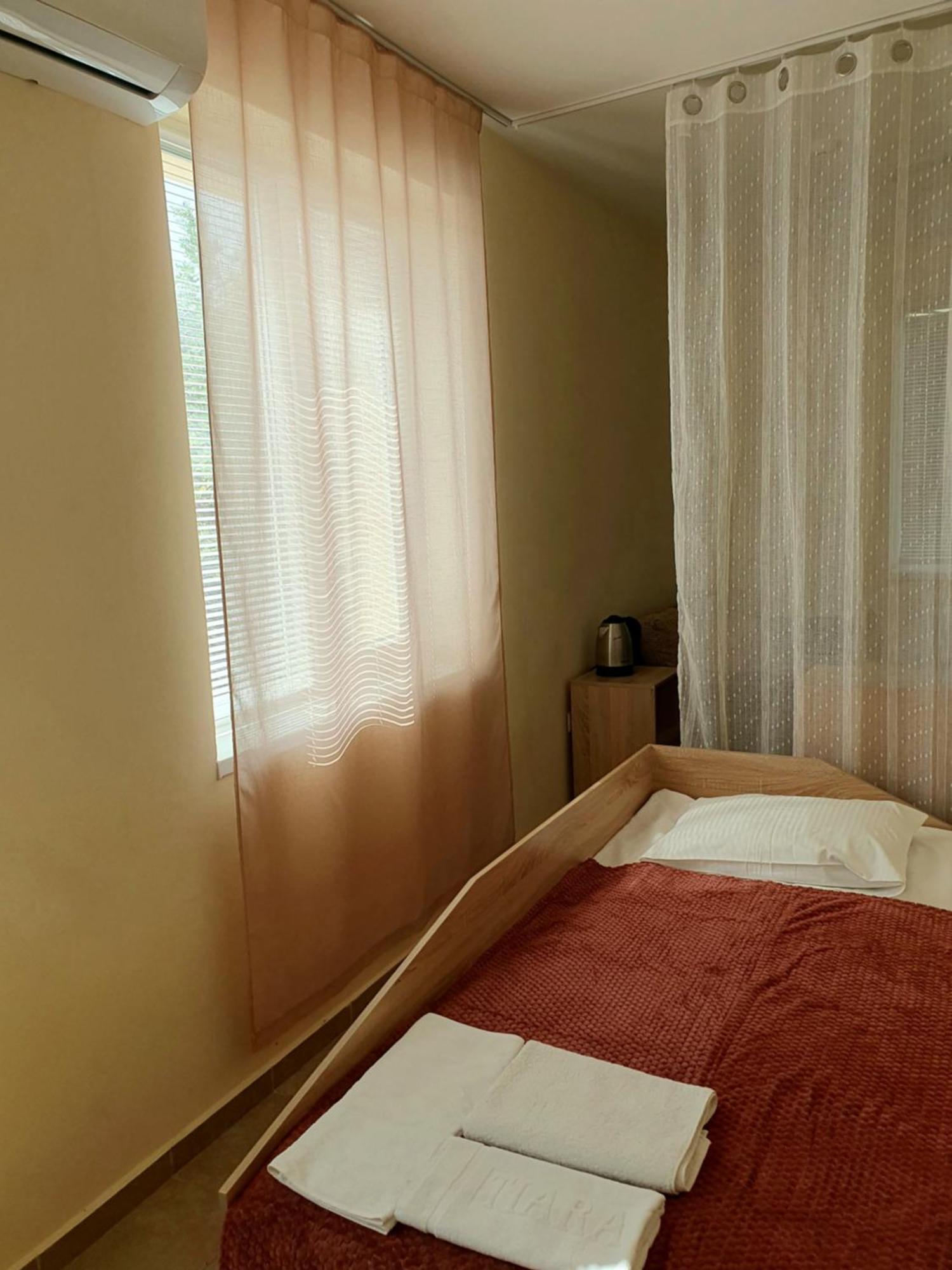 Viriks Hotel Burgas Stad Buitenkant foto