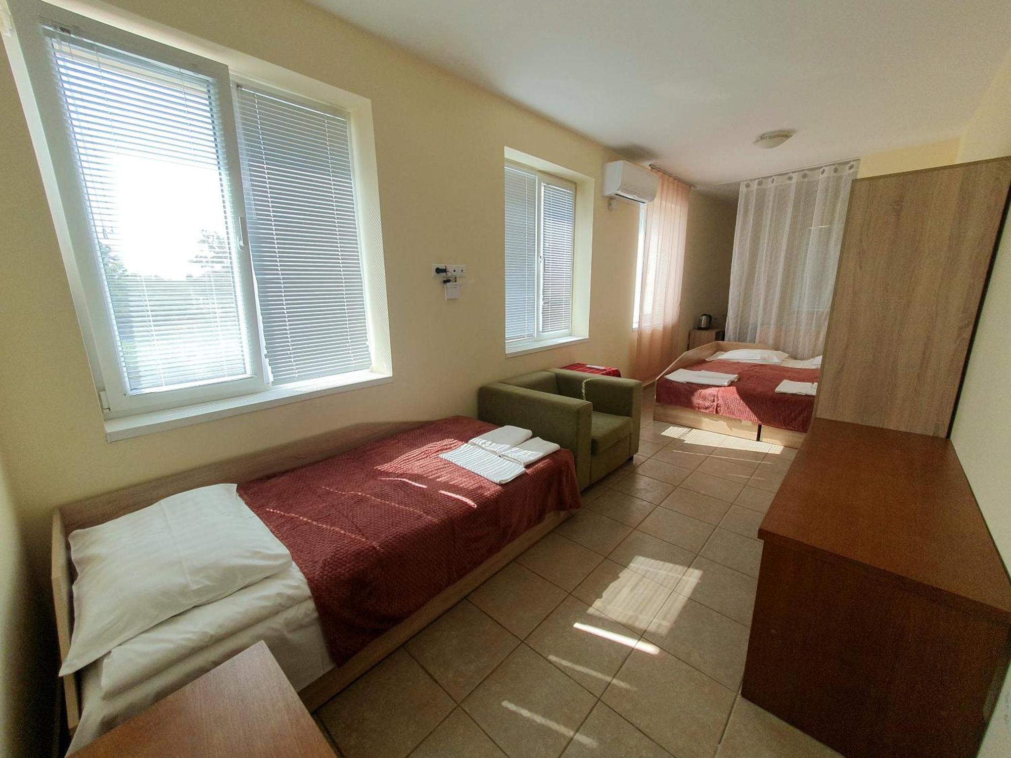 Viriks Hotel Burgas Stad Buitenkant foto